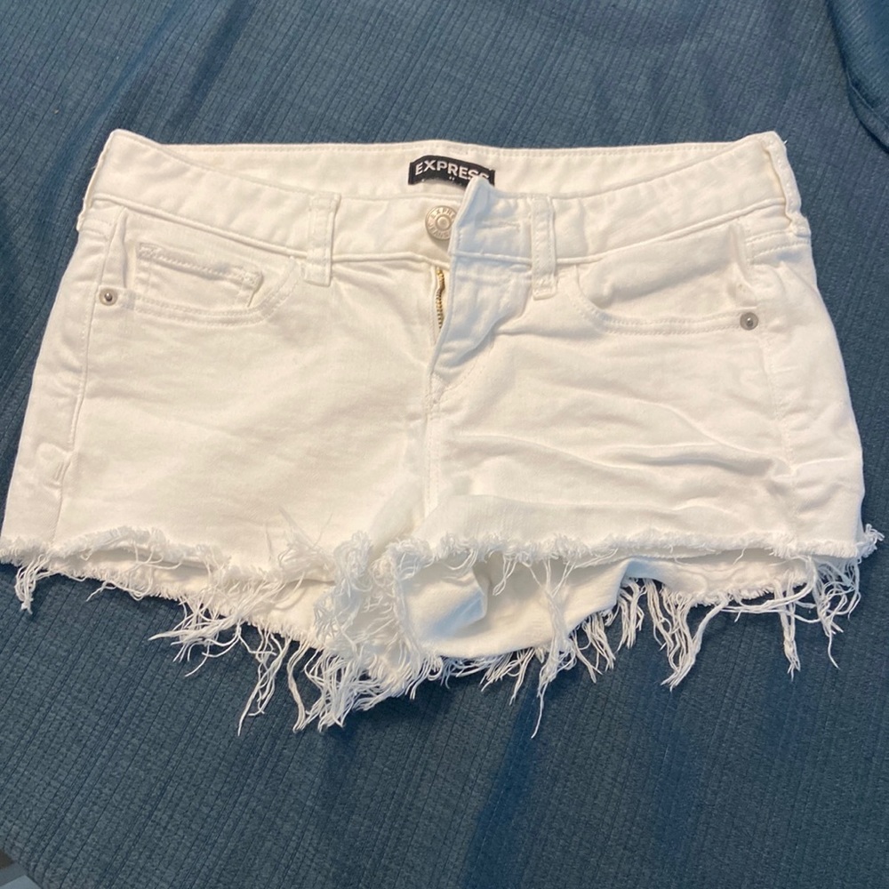 White distressed jean express shorts